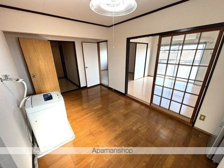 カーサインフィニティ202の内装