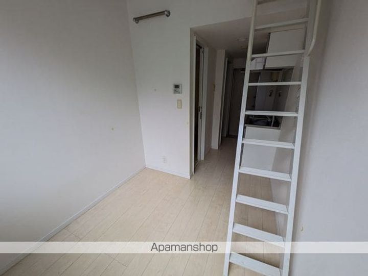 東京都中野区弥生町4丁目の賃貸アパートの内装