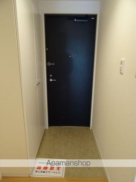 LA DOUCEUR榴ヶ岡の玄関