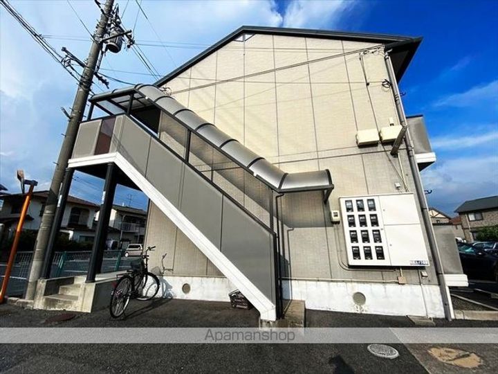 ウエストパレス B棟の外観