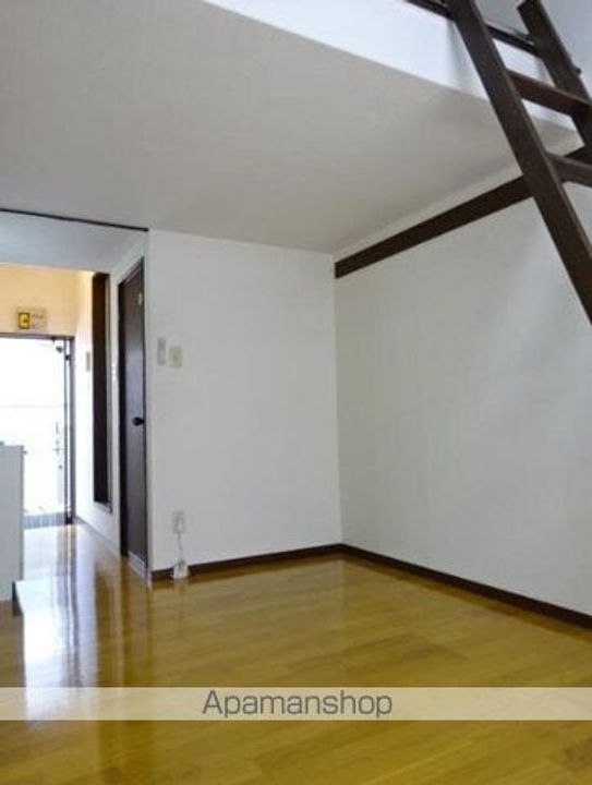 メゾンセレーナの居間