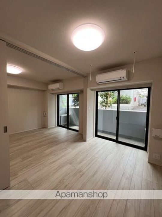 東京都中野区弥生町5丁目の賃貸マンションの内装