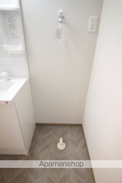 アルファ・今保の内装