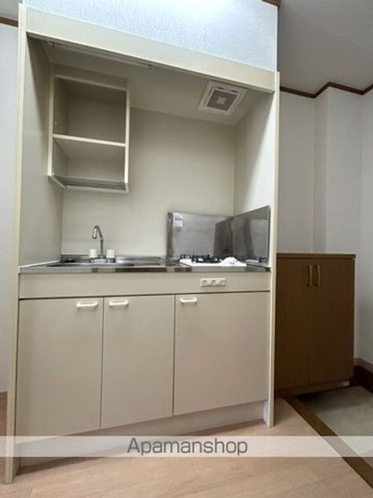フローレスハタ112号室のキッチン