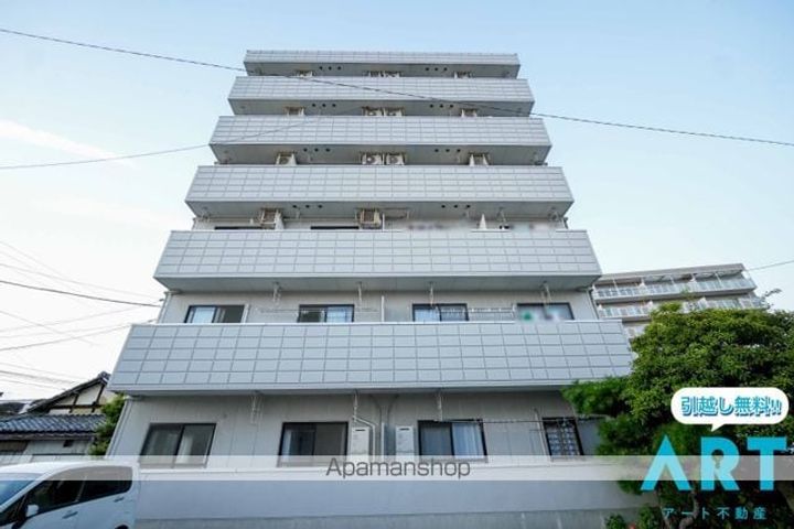 フラワーハイツ久米・の外観