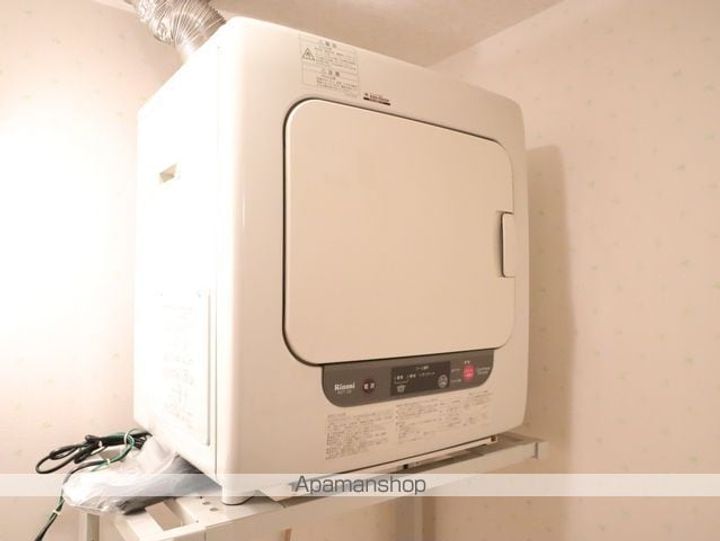 ライジング泉コート2の内装