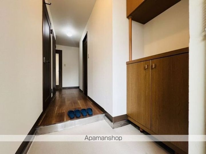 マンション北斗富岡Ⅱ(マンションホクトトミオカツー)の玄関