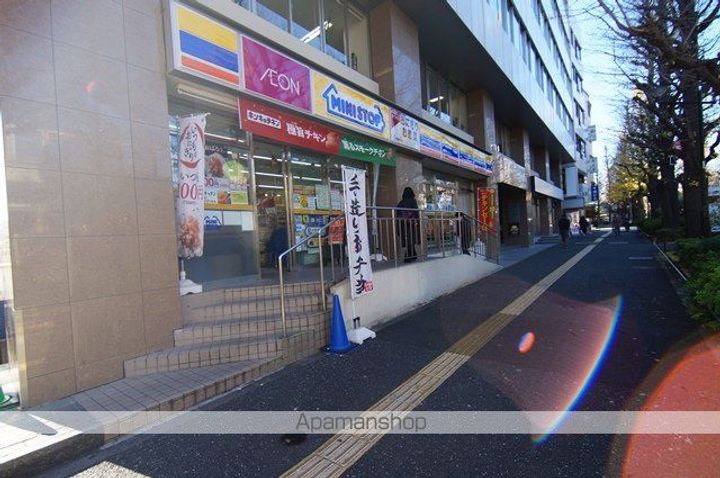 ラヴィエール千駄ヶ谷プレミアムレジデンスの周辺