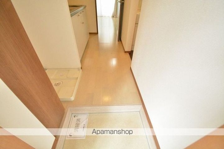 アスコット萩野町の玄関