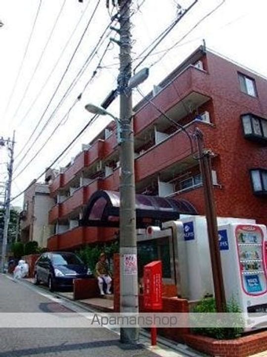 東京都目黒区上目黒4丁目の賃貸マンションの外観
