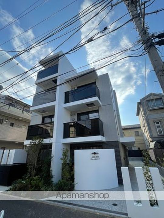 東京都中野区中央3丁目の賃貸マンションの外観