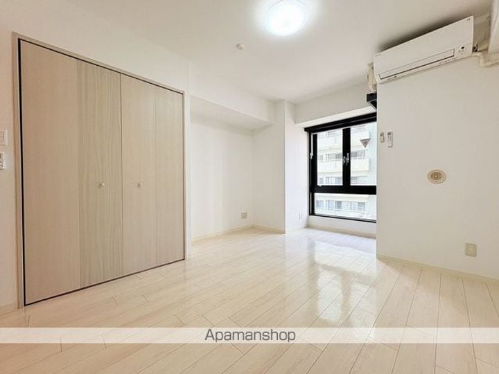 イーストン榴岡の居間