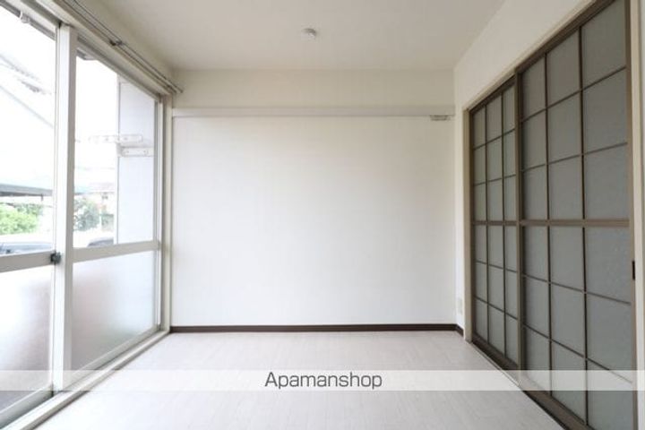 アーバン東福山の居間