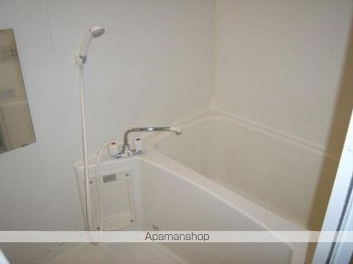 メゾンシャルマン201の風呂