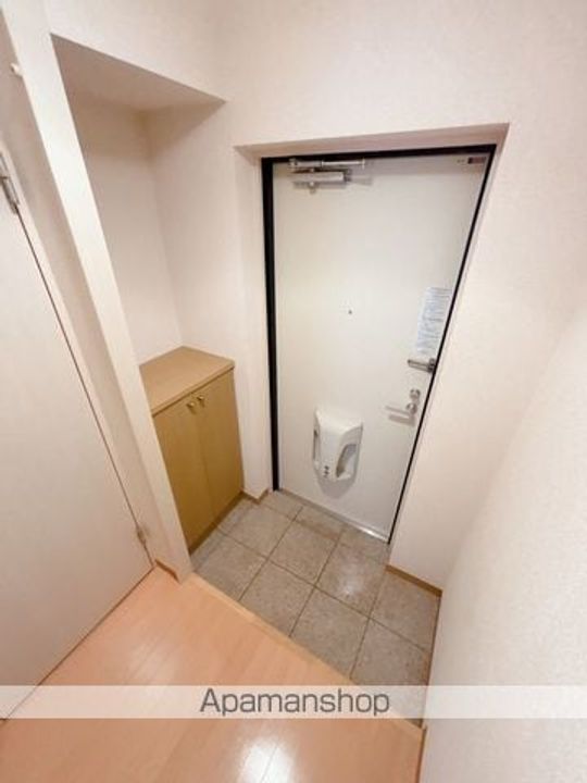 千葉県千葉市若葉区みつわ台1丁目の賃貸マンションの玄関