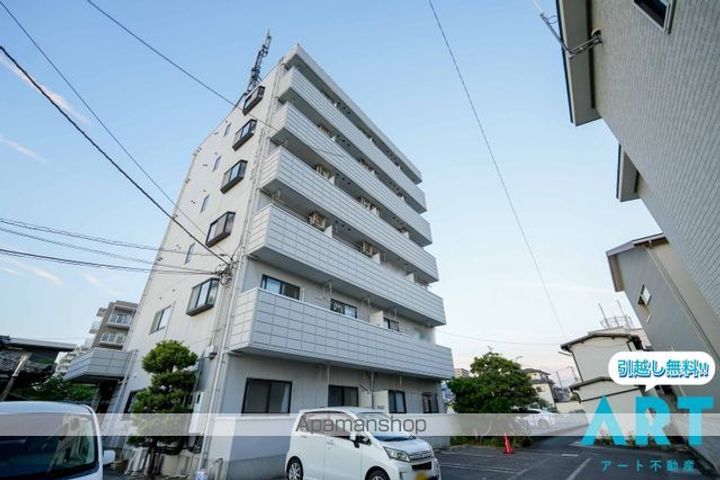 フラワーハイツ久米・の外観