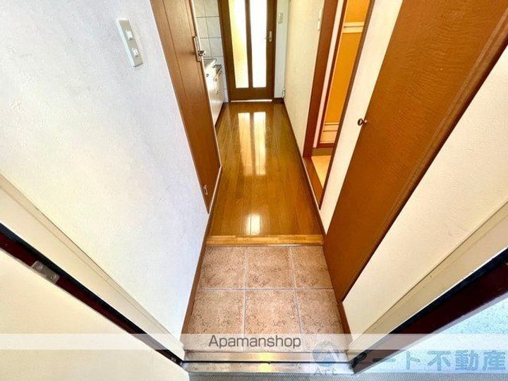 サンクレイドルカメヤマの玄関