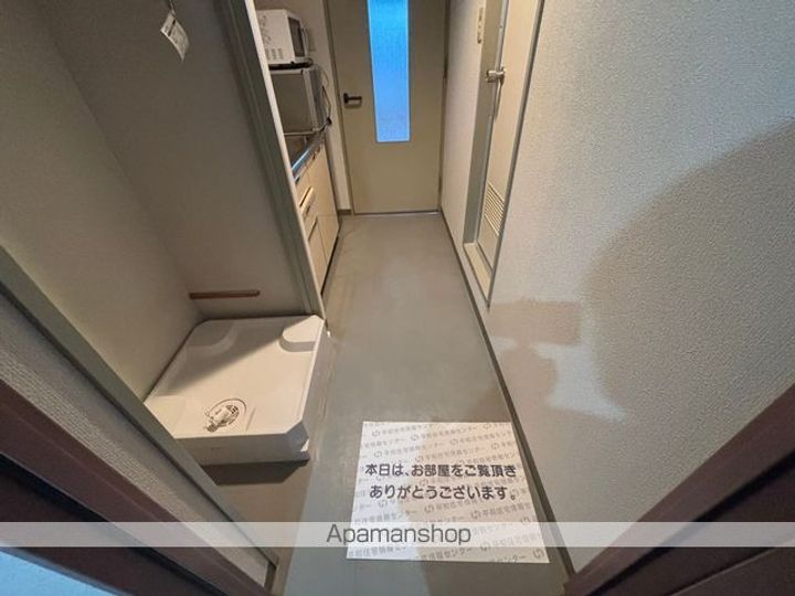 アーバン川内207の玄関