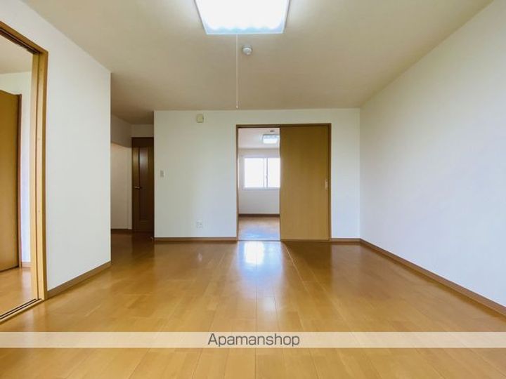 ピュアパレス海岸町の内装