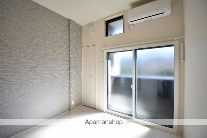 ルチェア青葉102の居間
