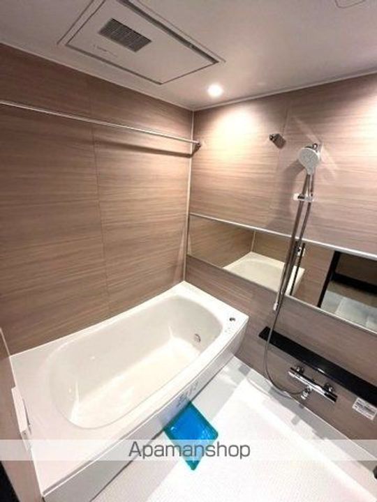 レジディア西麻布の風呂