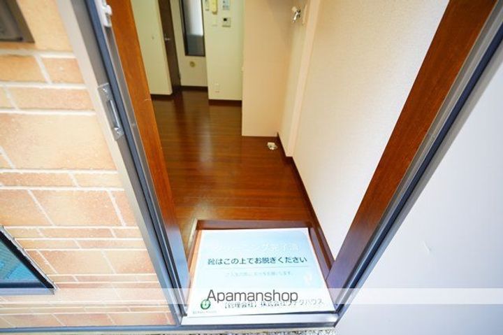 アーバンプレイス原宿の玄関