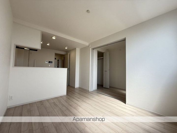 KEIAI RESIDENCE 勝田台の居間