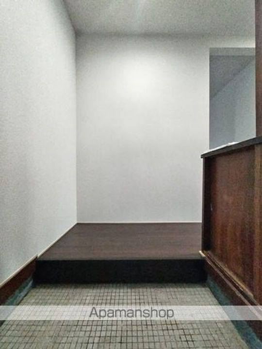 東京都日野市南平2丁目(一戸建)の賃貸物件の玄関