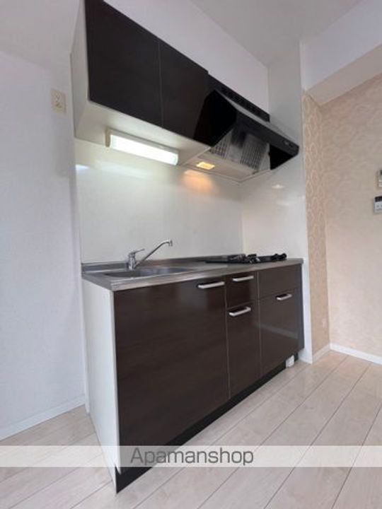 ソレイユ中央のキッチン