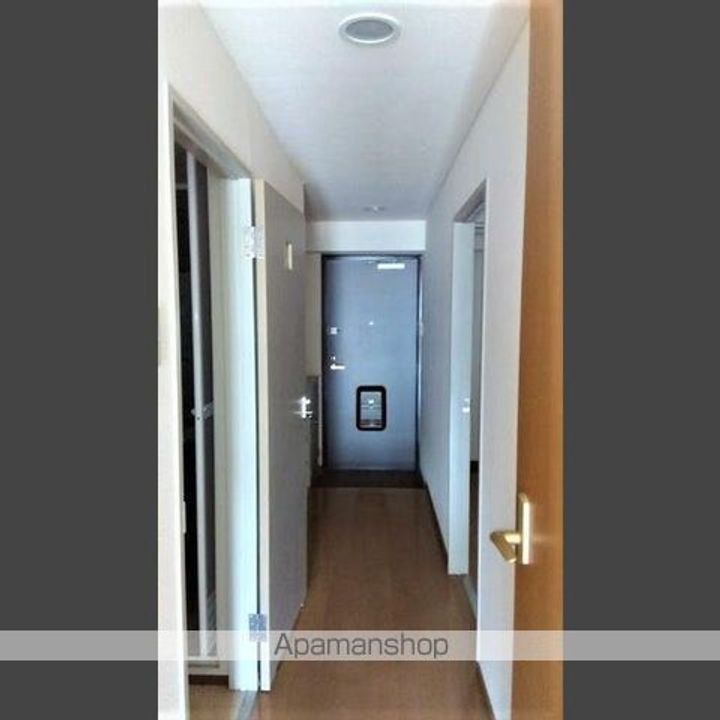 ロイヤルコーポ茂木502の玄関