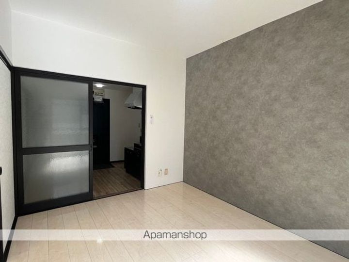 中倉麻布マンション102の内装