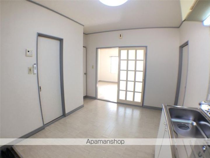 パインハイツ高橋の内装