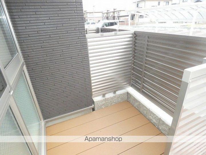 FARBEのその他画像