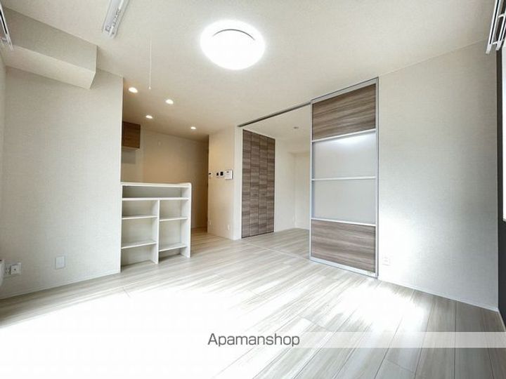 千葉県千葉市中央区登戸3丁目の賃貸アパートの内装