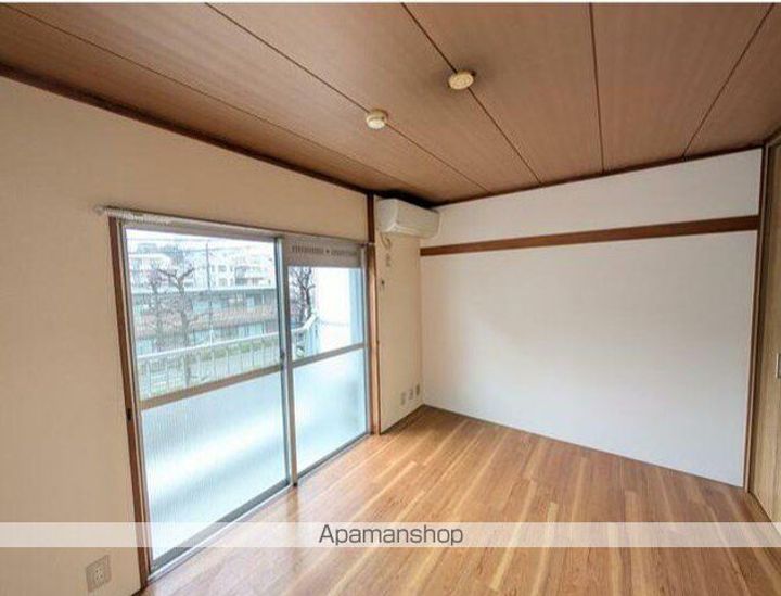 YKビル305の内装