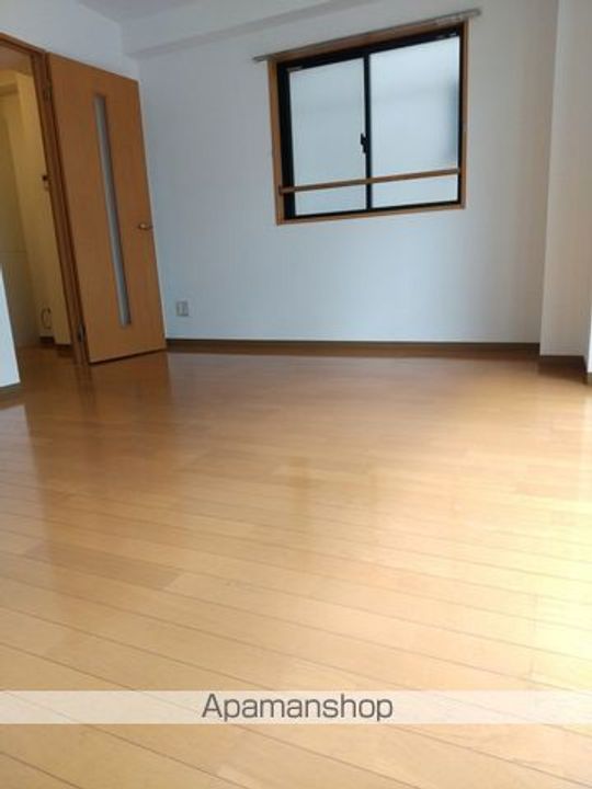 東京都中野区東中野4丁目の賃貸マンションの内装