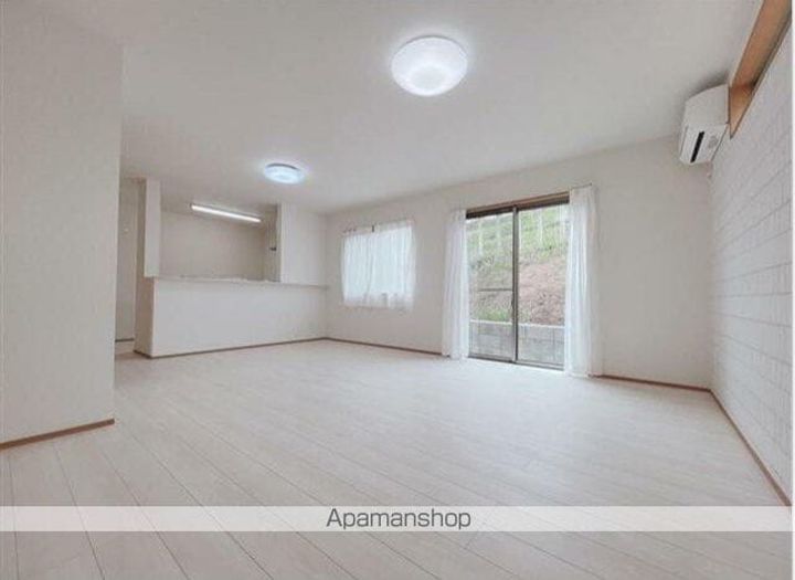 千葉県我孫子市並木8丁目(一戸建)の賃貸物件戸建ての居間