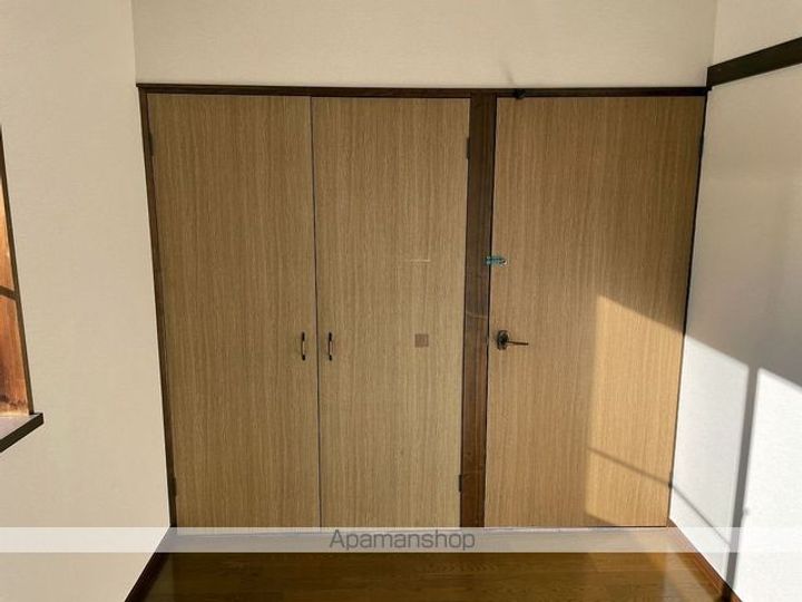 長野県松本市野溝西3丁目の賃貸アパートの内装