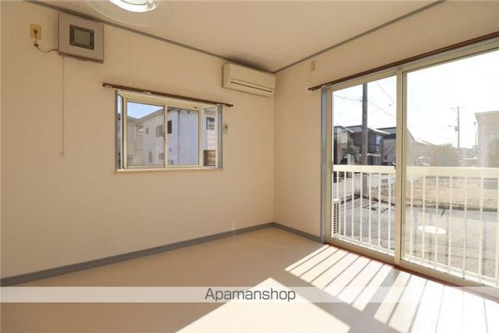 パインハイツ高橋の居間