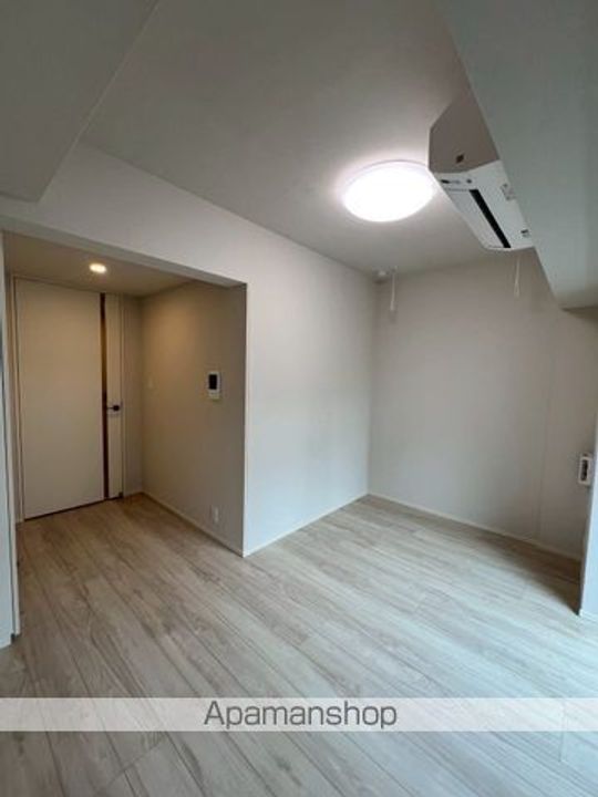 東京都中野区弥生町5丁目の賃貸マンションの内装