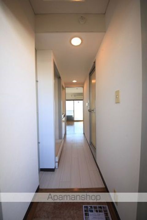 マリオン八王子Ⅲ404の玄関