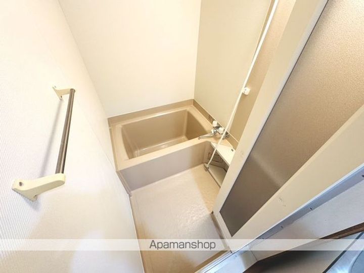 合田アパート1階左の風呂