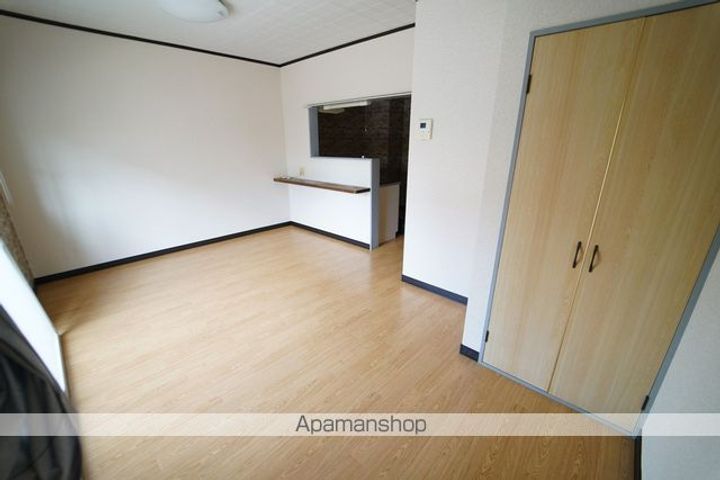 ハイツマロンフィールド E棟102の内装