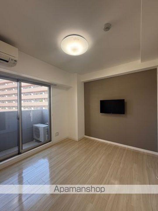 大阪府大阪市住吉区清水丘3丁目の賃貸マンションの居間