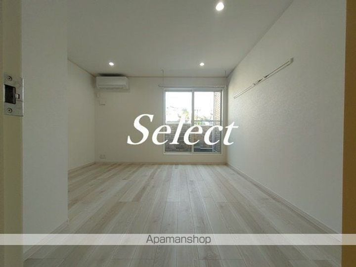 ハーミットクラブハウス横浜駅西の居間