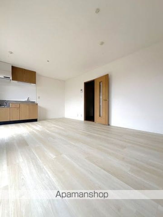 ラ・カンパーニュオオモリB202の居間