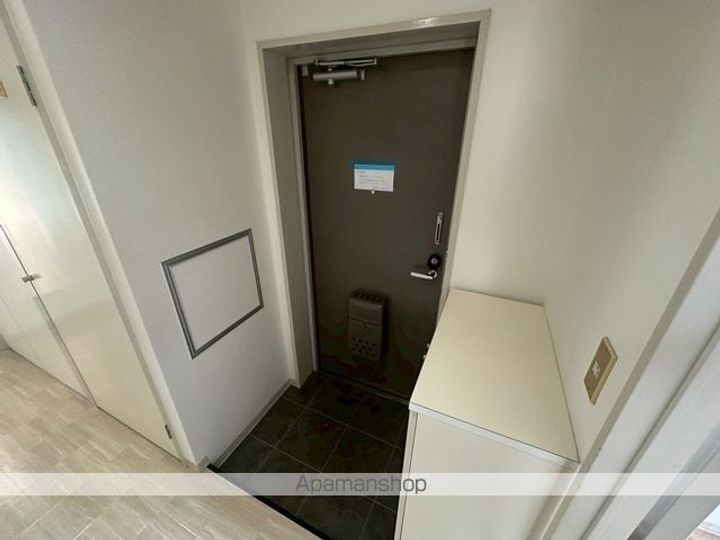 愛知県名古屋市東区矢田5丁目の賃貸マンションの玄関