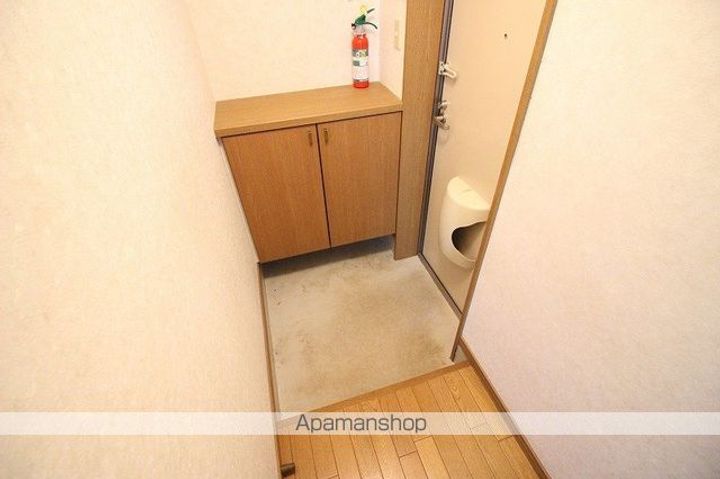 サンパティークBの玄関