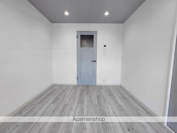 カームハイツ銀杏町305の内装