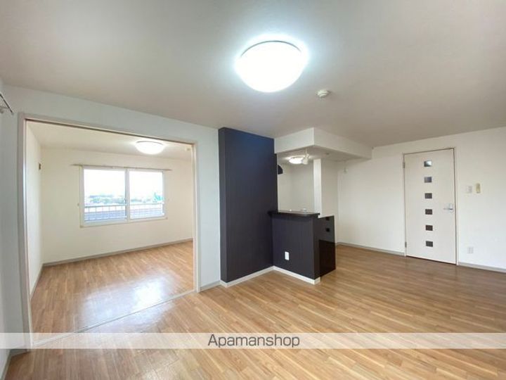 アルカサール山の手の内装